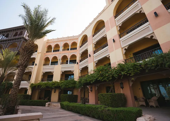 Premier Abu Dhabi Resorts for Unforgettable Stays