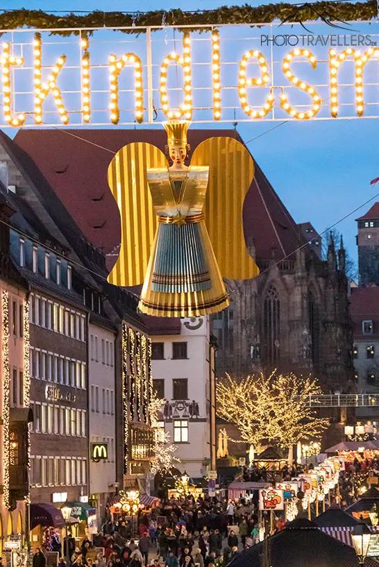 Der Blick auf den Nürnberger Christkindlesmarkt